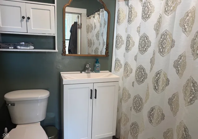 Photo 15 of Single family home for sale at 105 S Walnut St, Roachdale, IN 46172 | MLS# 22125564 | Listing updated on 2026-10-09