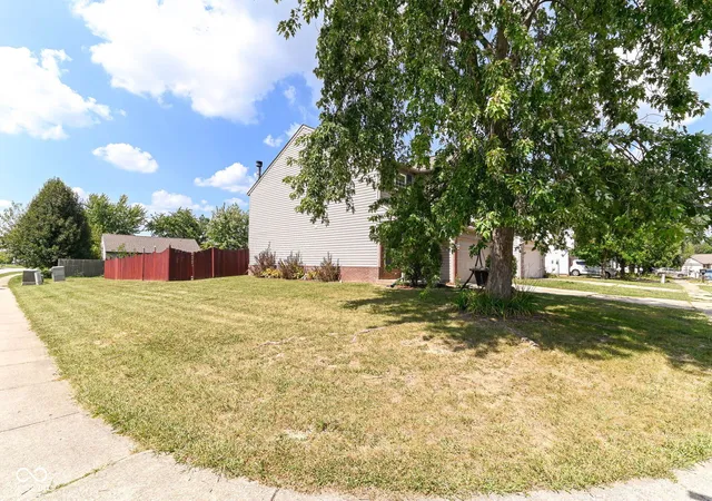 Photo 2 of Single family home for sale at 2310 Rostock Ct, Indianapolis, IN 46229 | MLS# 22125605 | Listing updated on 2026-10-01