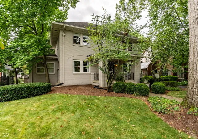 Photo 3 of Sale Pending at 5315 N Pennsylvania St, Indianapolis, IN 46220 | MLS# 22125608 | Listing updated on 2026-09-14