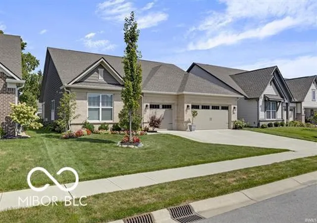 Photo 1 of Single family home for sale at 5216 Bayberry Ct, Whitestown, IN 46075 | MLS# 22125623 | Listing updated on 2026-10-02