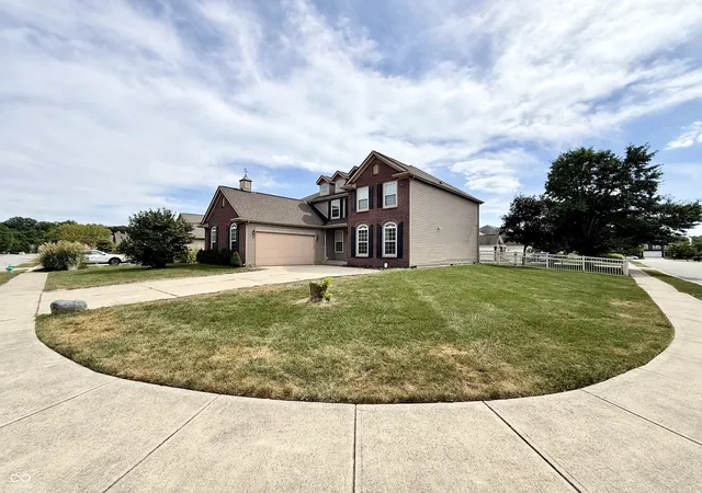 Photo 3 of Sale Pending at 12583 Brookdale Dr, Fishers, IN 46037 | MLS# 22125643 | Listing updated on 2026-09-22