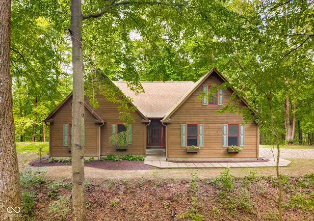 Single family home for sale at 13555 Bellsville Pike, Columbus, IN 47201 | MLS# 22125645