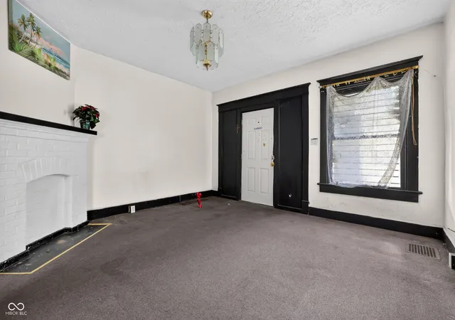 Photo 4 of House for sale at 3025 E Michigan St, Indianapolis, IN 46201 | MLS# 22125660 | Listing updated on 2026-10-02