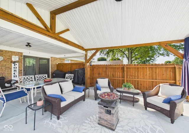 Photo 3 of Single family home for sale at 7077 N 100 West, Alexandria, IN 46001 | MLS# 22125669 | Listing updated on 2026-09-13