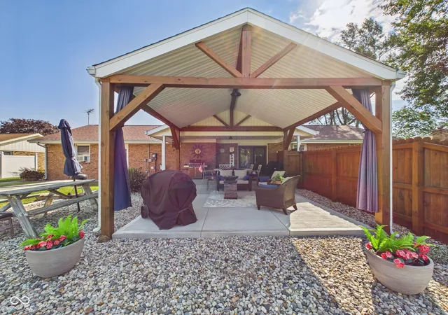 Photo 4 of Single family home for sale at 7077 N 100 West, Alexandria, IN 46001 | MLS# 22125669 | Listing updated on 2026-09-13