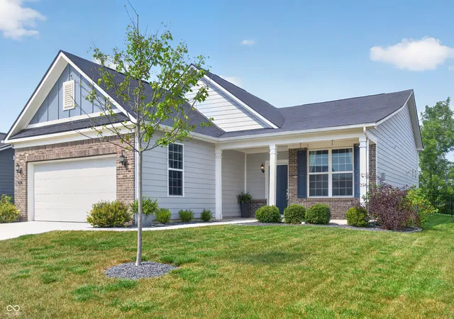 Photo 1 of Single family home for sale at 5806 Walkabout Way, Brownsburg, IN 46112 | MLS# 22125673 | Listing updated on 2026-09-17
