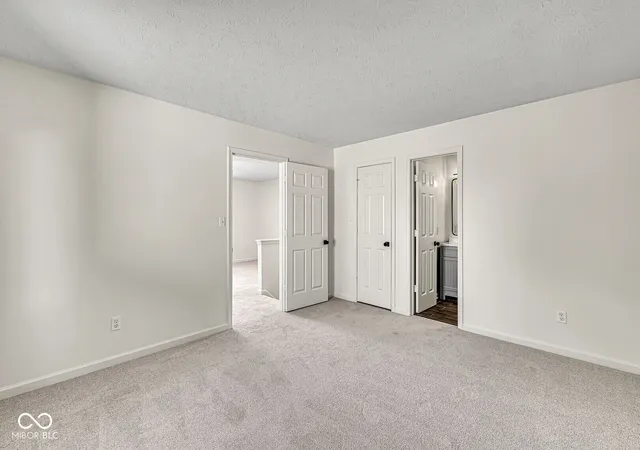 Photo 3 of Single family home for sale at 8921 Woodlark Dr, Fishers, IN 46038 | MLS# 22125684 | Listing updated on 2026-10-27