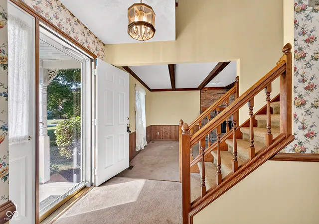 Photo 3 of Single family home for sale at 1119 Indianpipe Ln, Zionsville, IN 46077 | MLS# 22125707 | Listing updated on 2026-09-15