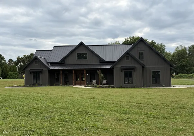 Single family home for sale at 2985 E 1250 North, Alexandria, IN 46001 | MLS# 22125731