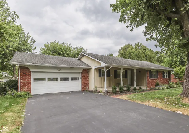 Photo 2 of Sale Pending at 2170 S Catherwood Ave, Indianapolis, IN 46203 | MLS# 22125738 | Listing updated on 2026-10-08