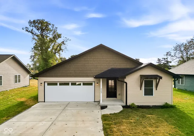Photo 1 of Single family home for sale at 5243 N Vance St, Columbus, IN 47201 | MLS# 22125745 | Listing updated on 2026-09-13