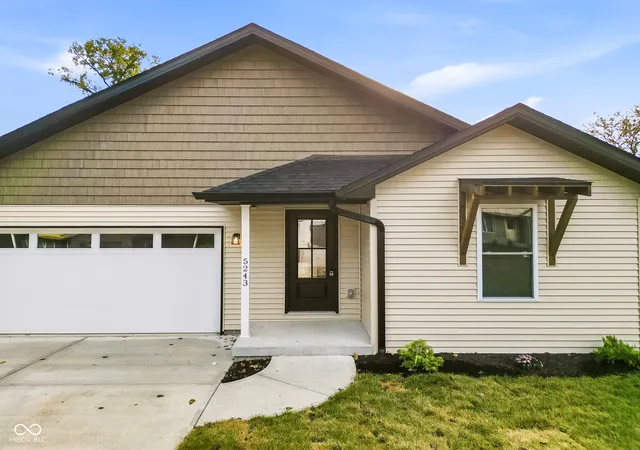 Photo 3 of Sale Pending at 5243 N Vance St, Columbus, IN 47201 | MLS# 22125745 | Listing updated on 2026-10-22