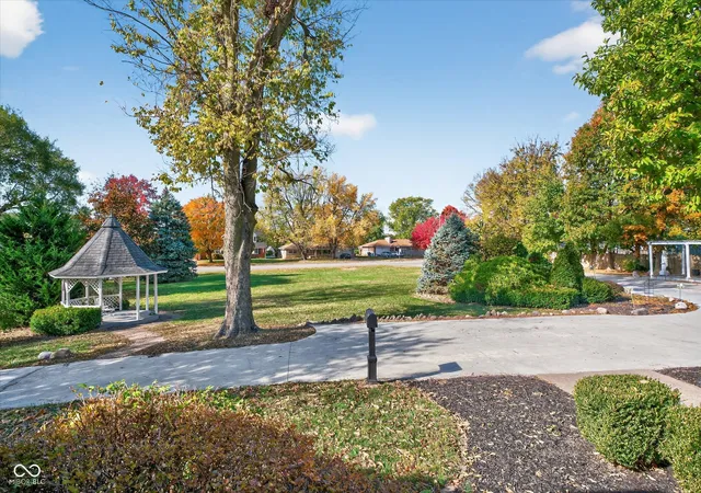 Photo 3 of Sale Pending at 1829 Cunningham Rd, Indianapolis, IN 46224 | MLS# 22125757 | Listing updated on 2026-09-30