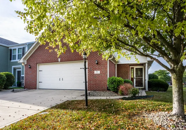 Photo 1 of Single family home for sale at 933 Amesbury Ct, Indianapolis, IN 46217 | MLS# 22125782 | Listing updated on 2026-09-23