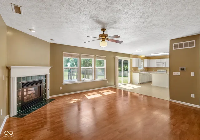 Photo 2 of Single family home for sale at 5455 Reston Dr, Plainfield, IN 46168 | MLS# 22125799 | Listing updated on 2026-09-15