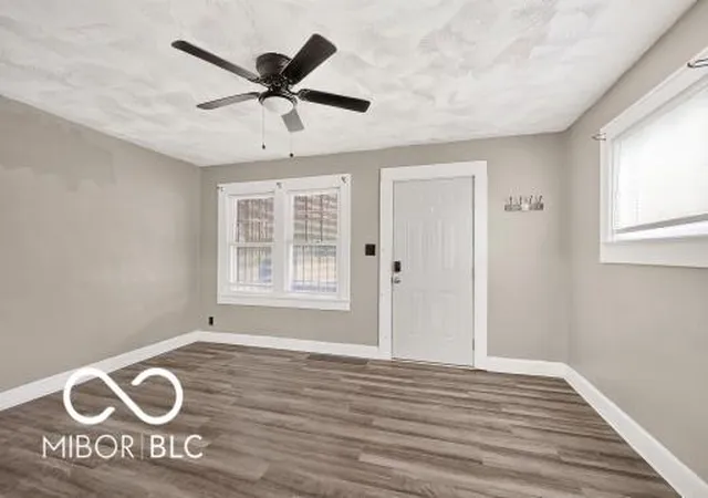 Photo 4 of House for sale at 1011 W 29th Street, Indianapolis, IN 46208 | MLS# 22125807 | Listing updated on 2026-10-27