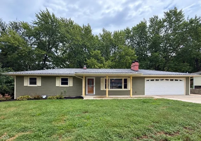 Photo 1 of Single family home for sale at 712 N Campbell St, Crawfordsville, IN 47933 | MLS# 22125834 | Listing updated on 2026-09-13