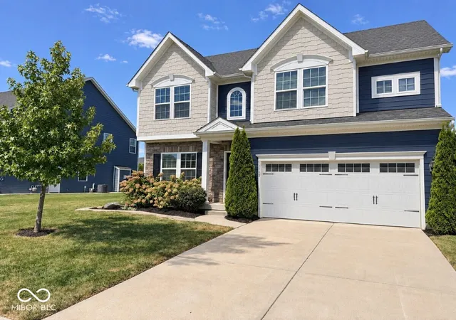 Photo 1 of Single family home for sale at 15142 Betton Pl, Fishers, IN 46037 | MLS# 22125835 | Listing updated on 2026-09-30