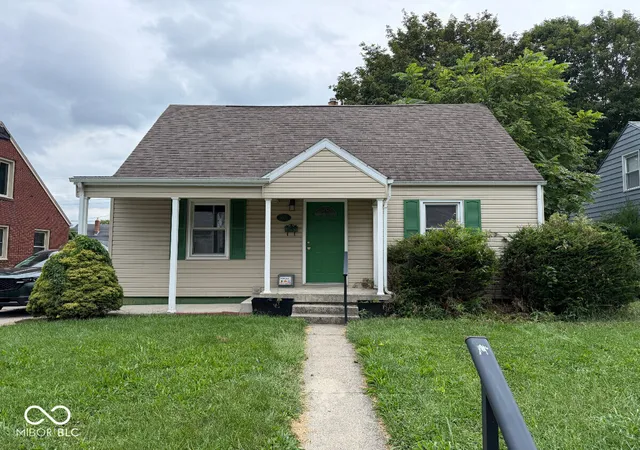 Single family home for sale at 3000 Sheridan St, Anderson, IN 46016 | MLS# 22125882