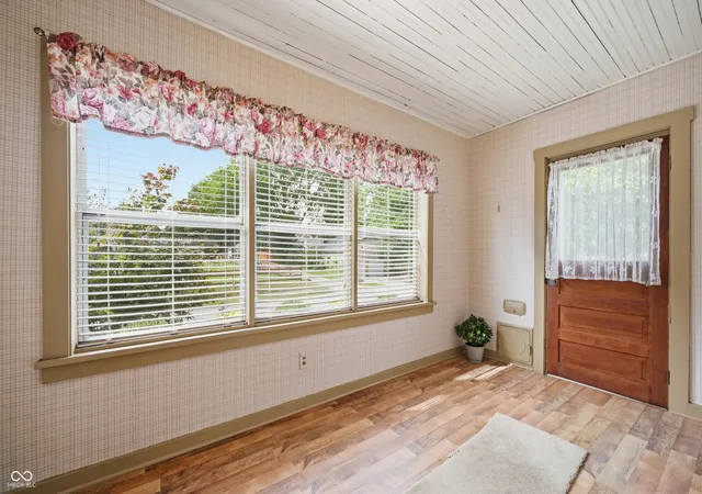 Photo 3 of Single family home for sale at 225 S Franklin St, Knightstown, IN 46148 | MLS# 22125884 | Listing updated on 2026-09-15
