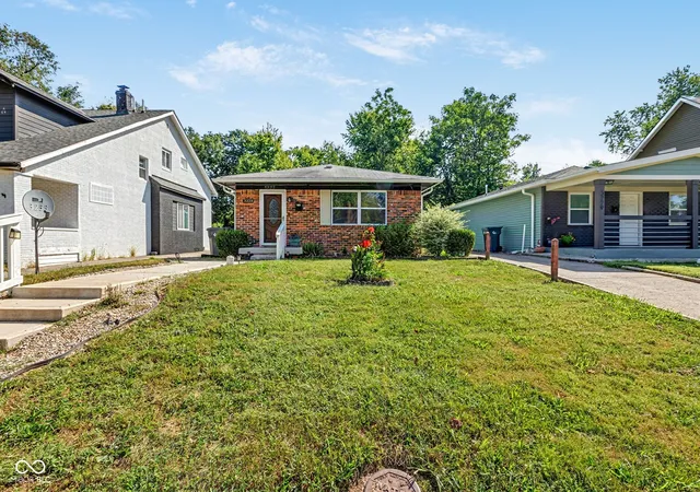 Photo 1 of Sale Pending at 3233 N Arsenal Ave, Indianapolis, IN 46218 | MLS# 22125891 | Listing updated on 2026-10-12