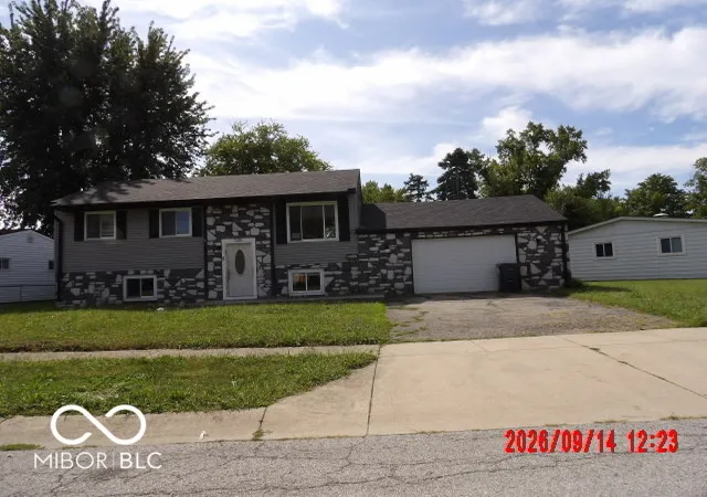 Single family home for sale at 585 Northgate Dr, Greenwood, IN 46143 | MLS# 22125903 | Listing updated on 2026-09-14
