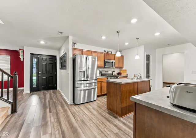 Photo 3 of Single family home for sale at 4398 Ashworth Ln, Columbus, IN 47201 | MLS# 22125910 | Listing updated on 2026-09-15