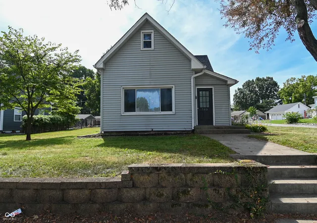 Photo 1 of Single family home for sale at 703 E Main St, Plainfield, IN 46168 | MLS# 22125912 | Listing updated on 2026-09-14
