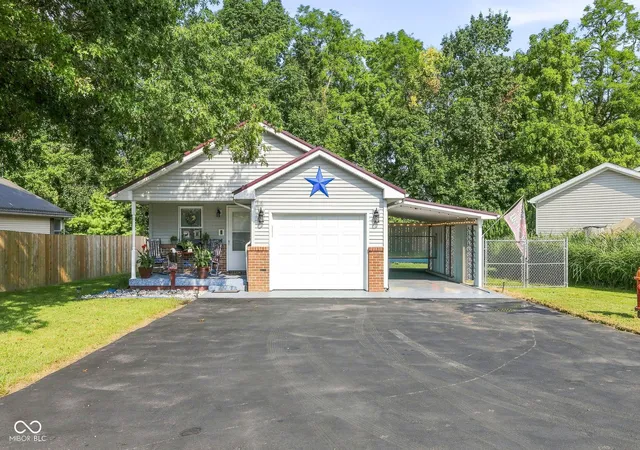 Photo 1 of Single family home for sale at 212 Olive Ct, Rockville, IN 47872 | MLS# 22125916 | Listing updated on 2026-09-29
