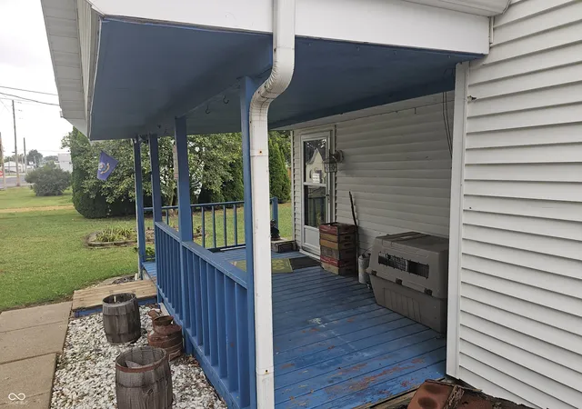 Photo 4 of Manufactured home for sale at 308 S Washington St, Frankton, IN 46044 | MLS# 22125931 | Listing updated on 2026-09-25