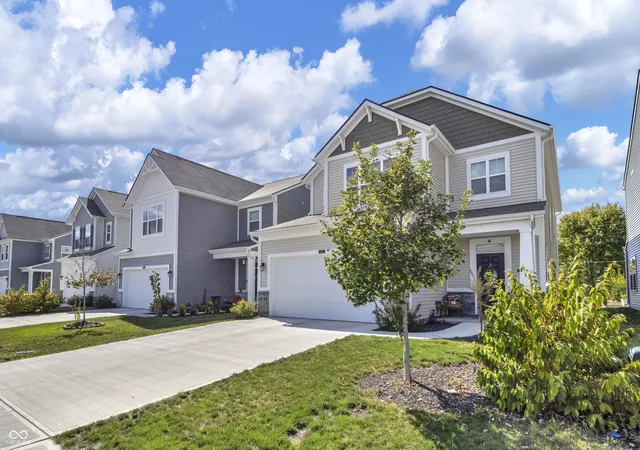 Photo 3 of Single family home for sale at 5146 Triple Crown Way, Indianapolis, IN 46237 | MLS# 22125962 | Listing updated on 2026-09-14