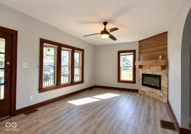 Photo 4 of Single family home for sale at 2029 Lincoln Ave, New Castle, IN 47362 | MLS# 22125988 | Listing updated on 2026-09-14