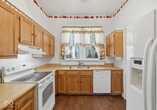 Photo 2 of Single family home for sale at 514 N Harrison St, Rushville, IN 46173 | MLS# 22125999 | Listing updated on 2026-09-14