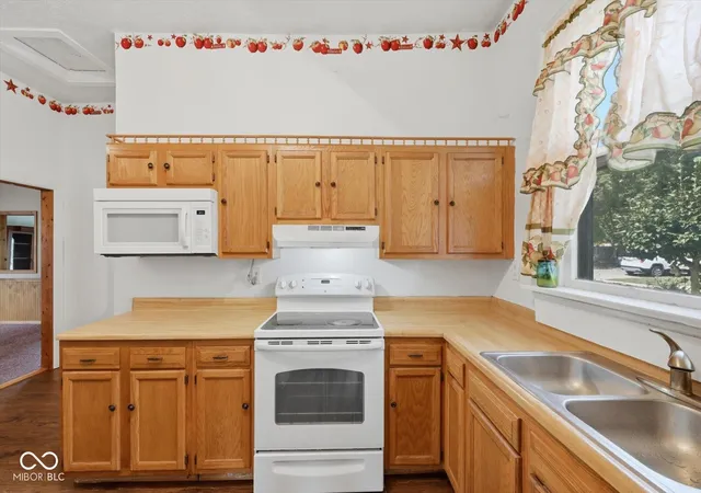 Photo 3 of Single family home for sale at 514 N Harrison St, Rushville, IN 46173 | MLS# 22125999 | Listing updated on 2026-09-14