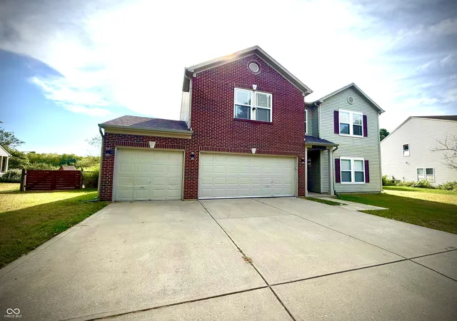 Photo 1 of Single family home for sale at 15098 Redcliff Dr, Noblesville, IN 46062 | MLS# 22126048 | Listing updated on 2026-09-14