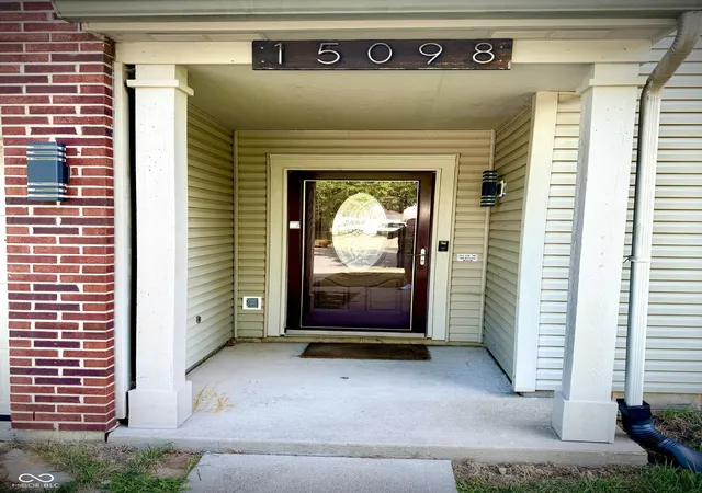 Photo 3 of Single family home for sale at 15098 Redcliff Dr, Noblesville, IN 46062 | MLS# 22126048 | Listing updated on 2026-09-14