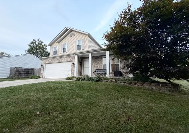 Photo 3 of Sale Pending at 5660 Forest Rise Ct, Indianapolis, IN 46203 | MLS# 22126053 | Listing updated on 2026-09-30
