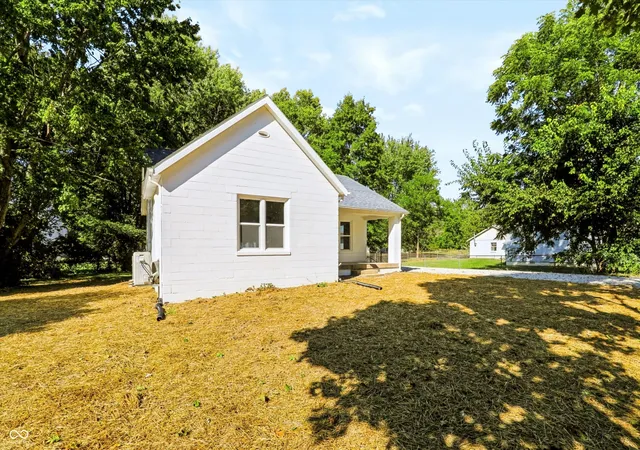 Photo 3 of Single family home for sale at 6966 W Lora Dr, Boggstown, IN 46110 | MLS# 22126124 | Listing updated on 2026-09-30