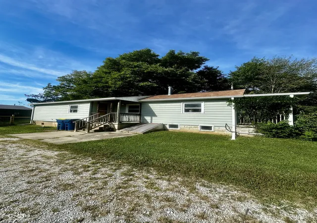 Photo 1 of Single family home for sale at 1042 Avenue E, Greencastle, IN 46135 | MLS# 22126232 | Listing updated on 2026-09-15