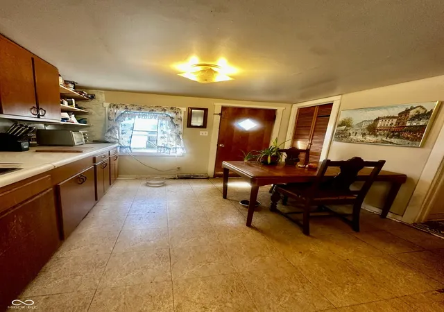 Photo 3 of Single family home for sale at 1042 Avenue E, Greencastle, IN 46135 | MLS# 22126232 | Listing updated on 2026-09-15