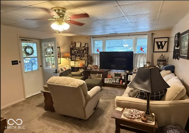 Photo 3 of Sale Pending at 924 S Walnut St, Brazil, IN 47834 | MLS# 22126317 | Listing updated on 2026-09-30