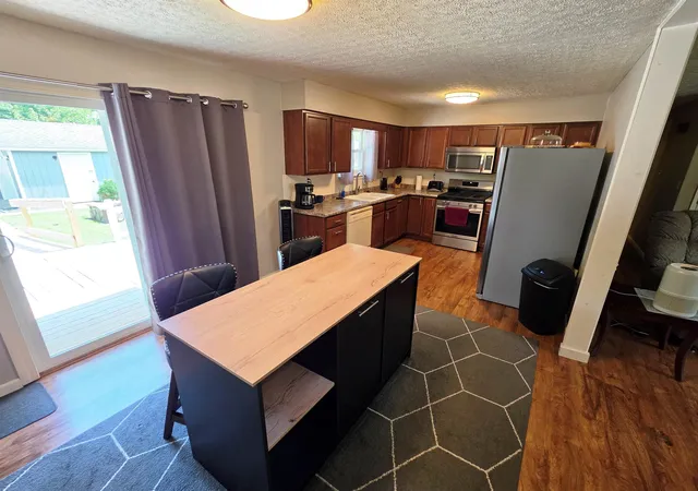 Photo 4 of Single family home for sale at 346 Woodland Dr, Salem, IL 62881 | MLS# 100539106 | Listing updated on 2026-10-07