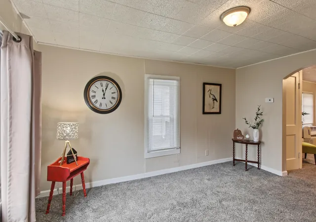 Photo 3 of Sale Pending at 1003 N 15th Street, Quincy, IL 62301 | MLS# 100539128 | Listing updated on 2026-09-15