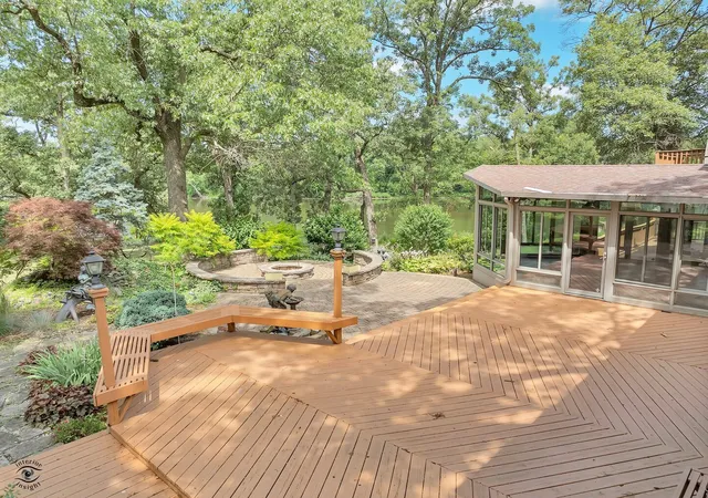 Photo 3 of Single family home for sale at 864 Ash Dr, St. Anne, IL 60964 | MLS# 12425760 | Listing updated on 2026-09-15