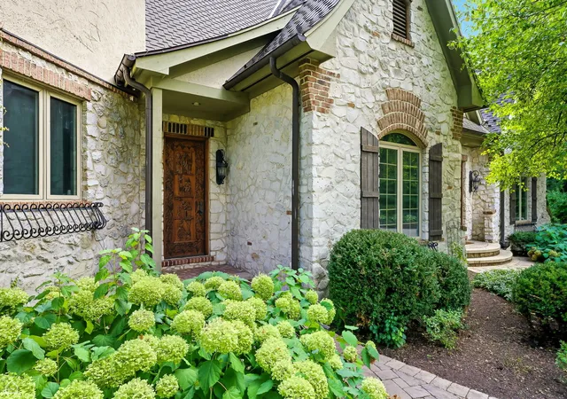 Photo 3 of Single family home for sale at 21917 N Wolter Ln, Kildeer, IL 60047 | MLS# 12473228 | Listing updated on 2026-09-25