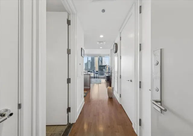 Photo 2 of Condo for sale at 401 N Wabash Ave #37I, Chicago, IL 60611 | MLS# 12506541 | Listing updated on 2026-09-15