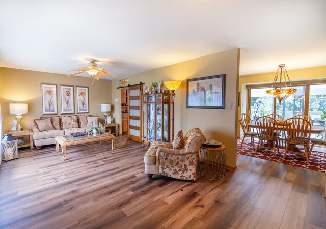 Photo 3 of Single family home for sale at 17624 Rosewood Ln, Tinley Park, IL 60487 | MLS# 12539170 | Listing updated on 2026-09-15