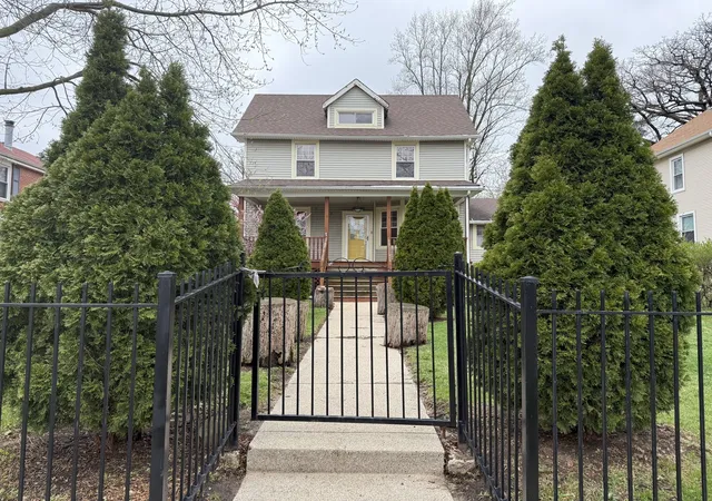 Photo 1 of Single family home for sale at 10228 S Prospect Ave, Chicago, IL 60643 | MLS# 12550853 | Listing updated on 2026-09-14