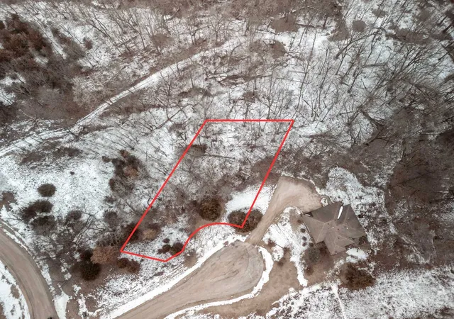 Photo 4 of Land for sale at 3 Waterford Dr, Galena, IL 61036 | MLS# 12562889 | Listing updated on 2026-09-26