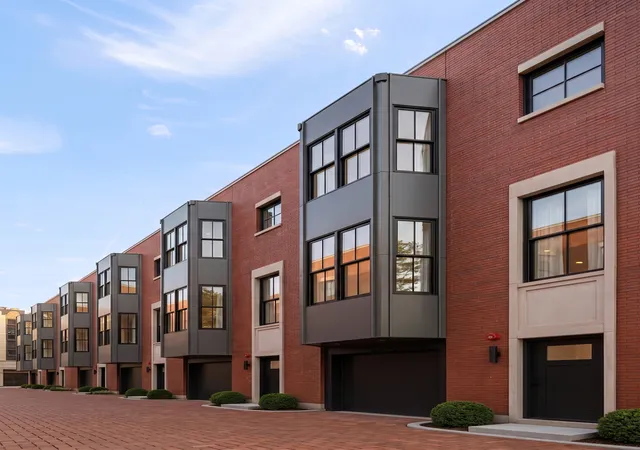 Photo 2 of Sale Pending at 2329 N Cambridge Ave #G, Chicago, IL 60614 | MLS# 12573046 | Listing updated on 2026-09-18